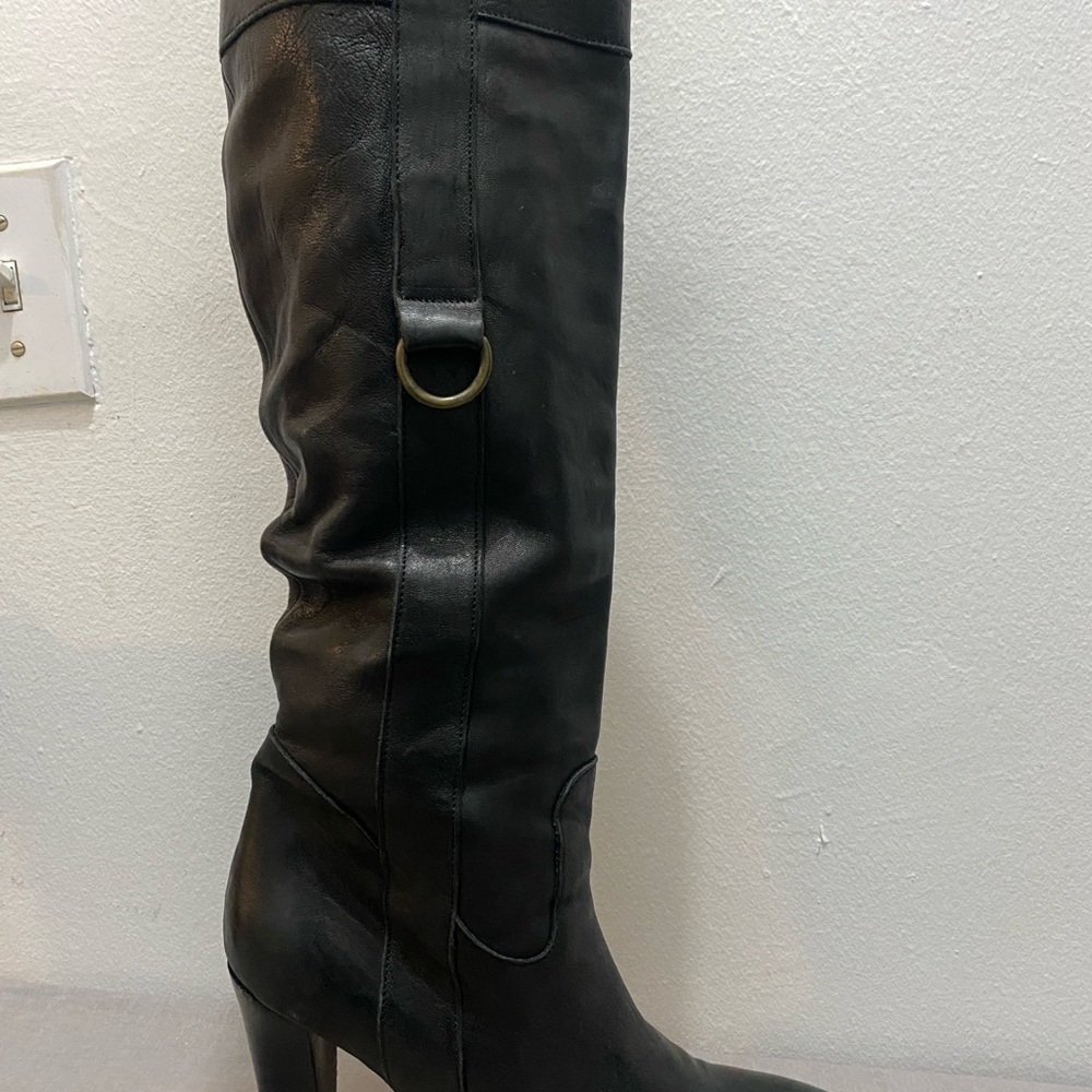 Elegant Italian Black Boots -100% (sole, shaft, boot) Made in Italy